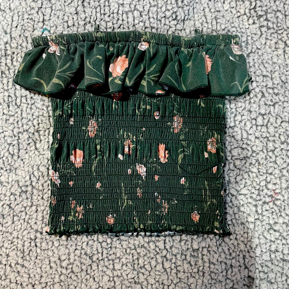 Green floral top